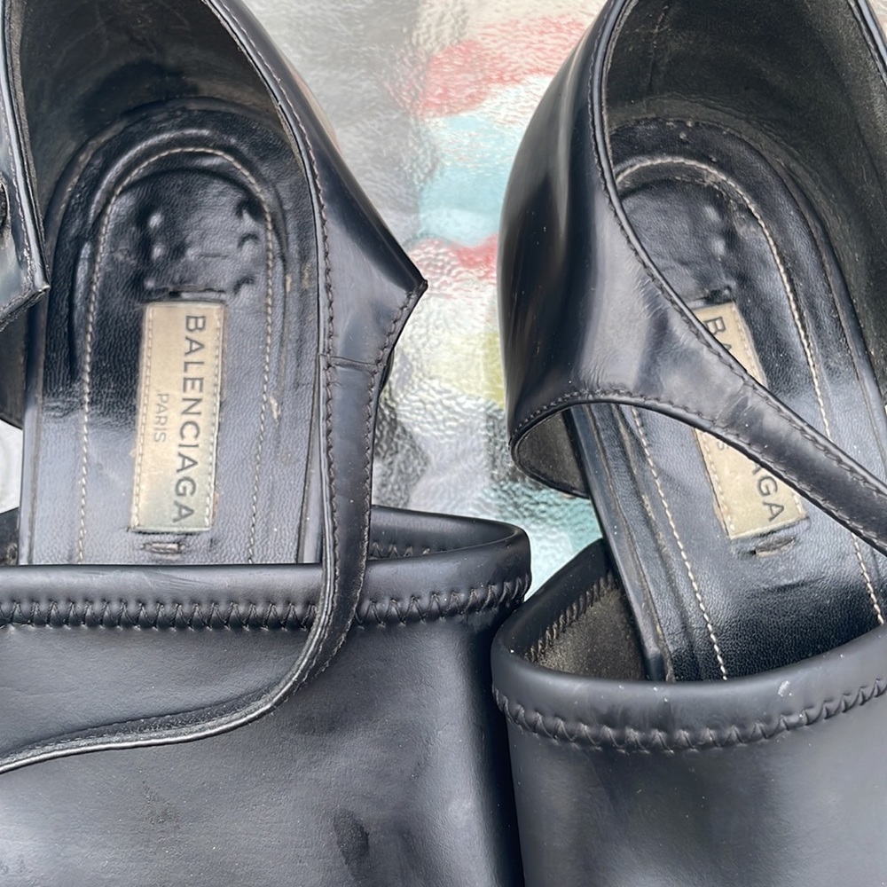 Balenciaga Black Leather Open-Toe Flats - Picture 2 of 10